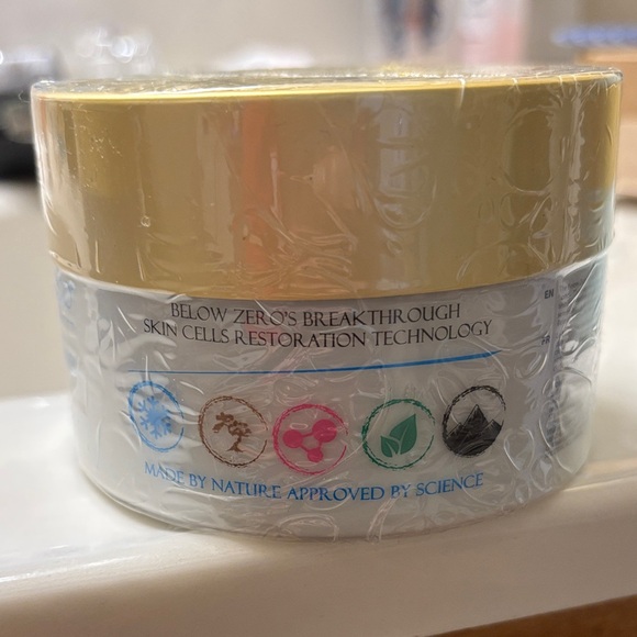 Arctic Serenity Milk and Honey Body Butter - BNWT/SEALED NEVER USED OR OPENED - Picture 2 of 8